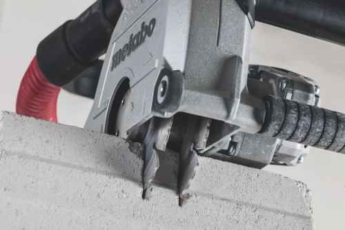 ΗΛΕΚΤΡΙΚΗ ΦΡΕΖΑ ΑΥΛΑΚΩΣΕΩΝ ΤΟΙΧΟΥ METABO 1900W MFE40